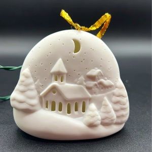 1994 Hallmark Peaceful Village Showcase Christmas Lights Collection Ornament